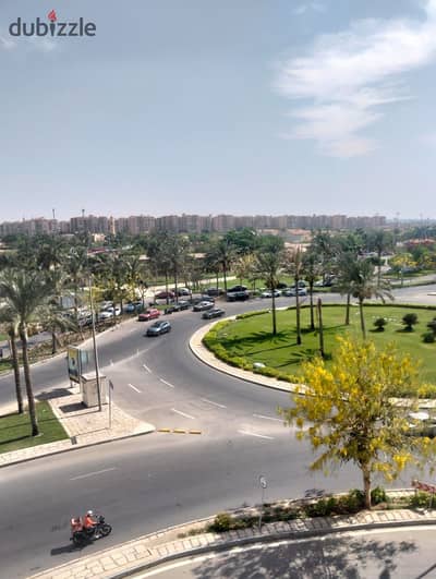  For Rent | The Largest Apartment in Madinaty – New Rental Law    A rare opportunity for luxurious living in one of the best locations in Madinaty with a direct view of the Club.    Area: 320 sqm – Model 700  View: Full open direct view overlooking th