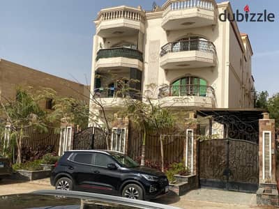 For sale: 440m² finished penthouse in Al Shorouk City, immediate occupancy