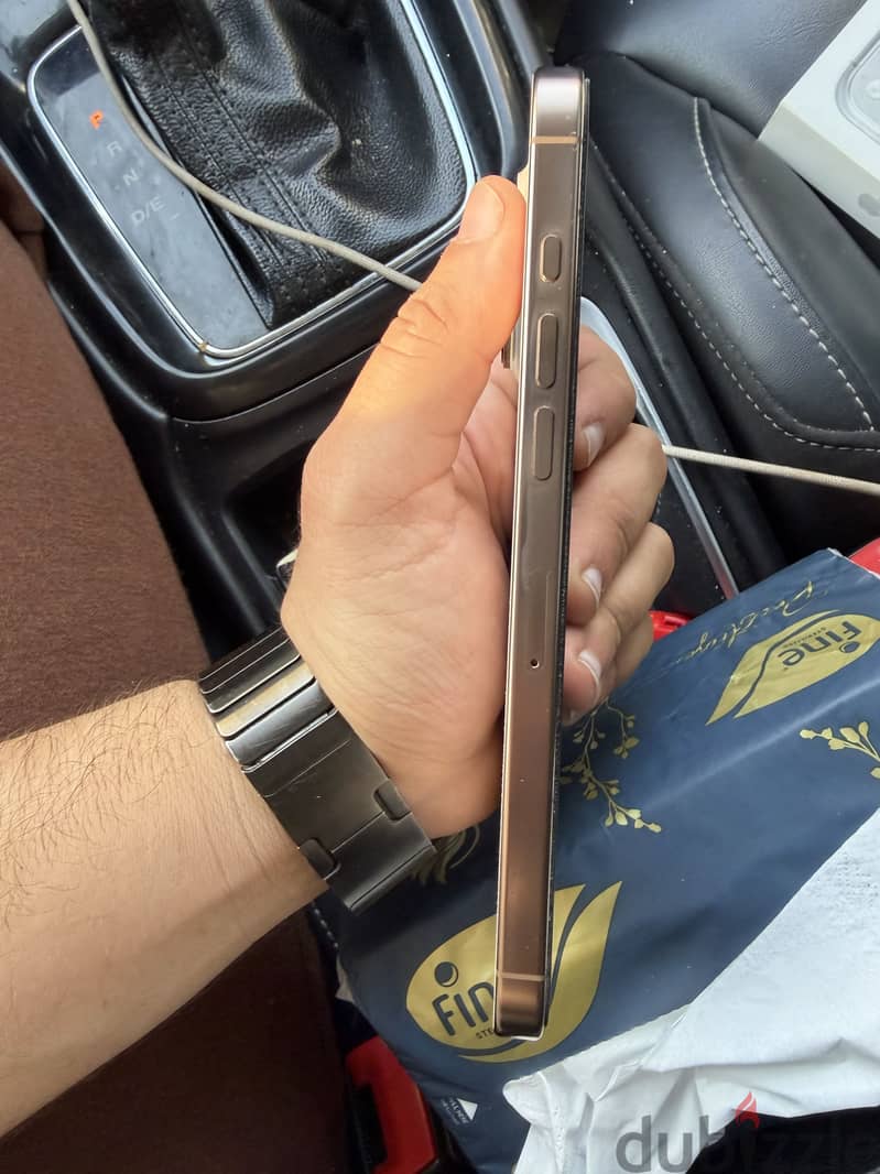 Apple - iPhone 16 Pro Max 1