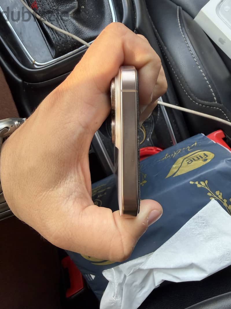 Apple - iPhone 16 Pro Max 2