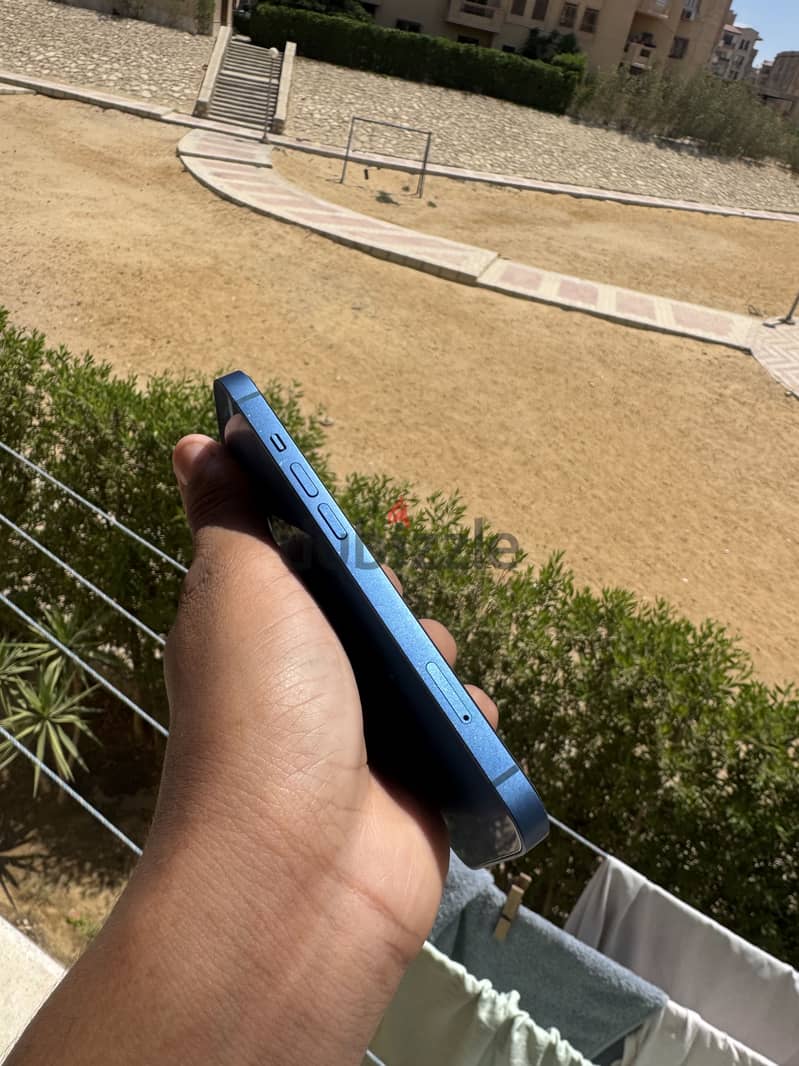 Apple - iPhone 13 5