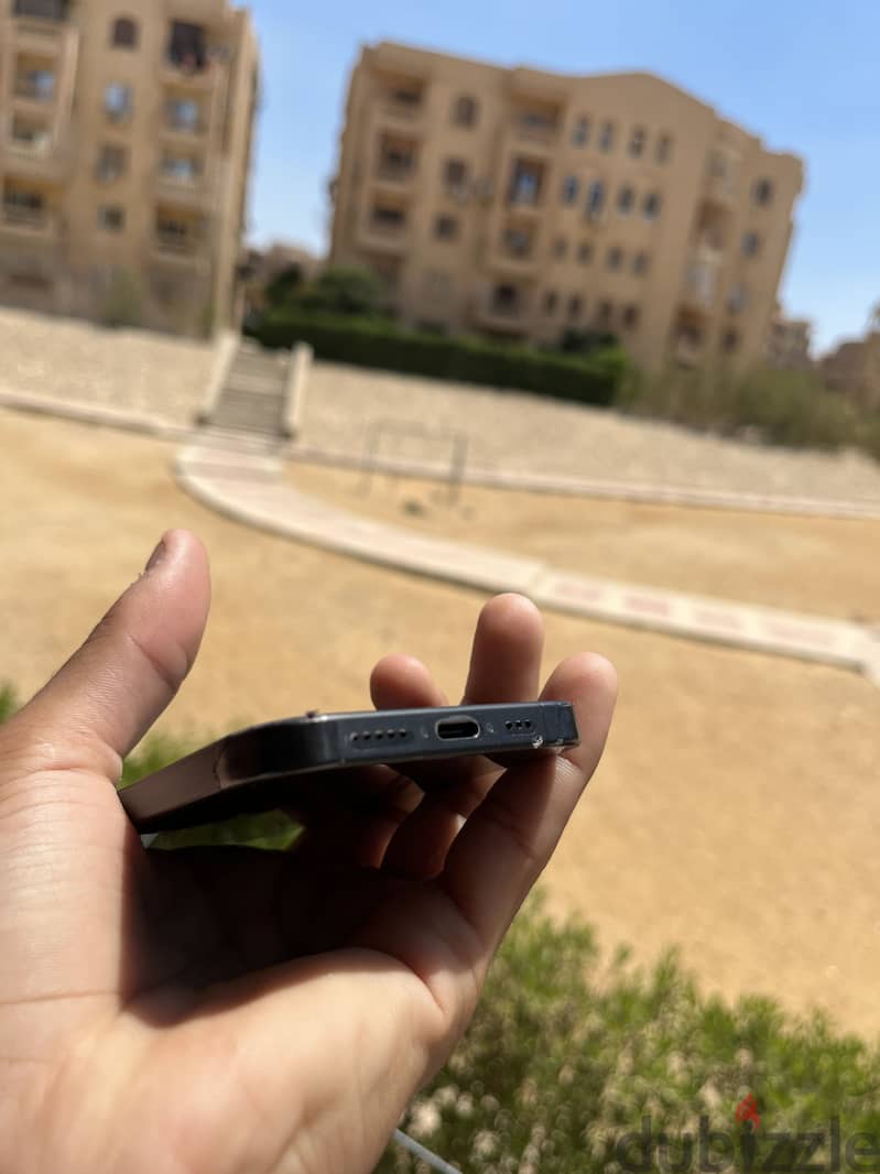 Apple - iPhone 15 Pro 1
