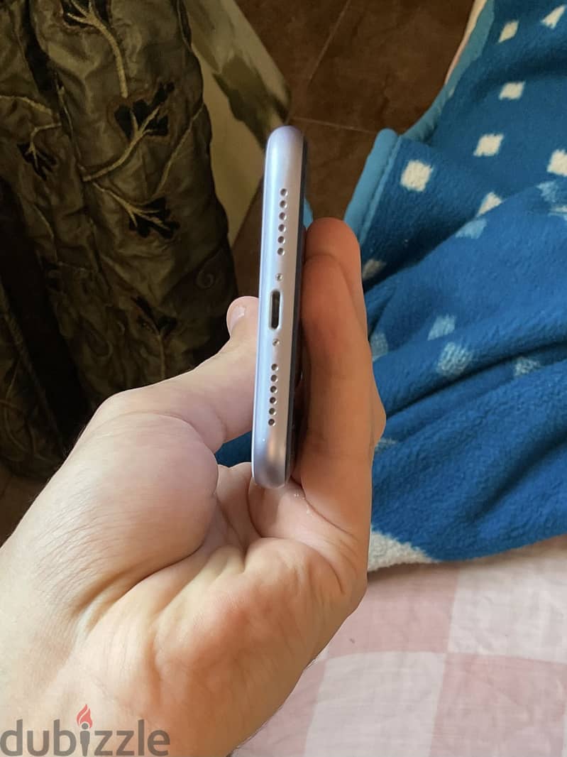 Apple - iPhone 11 3