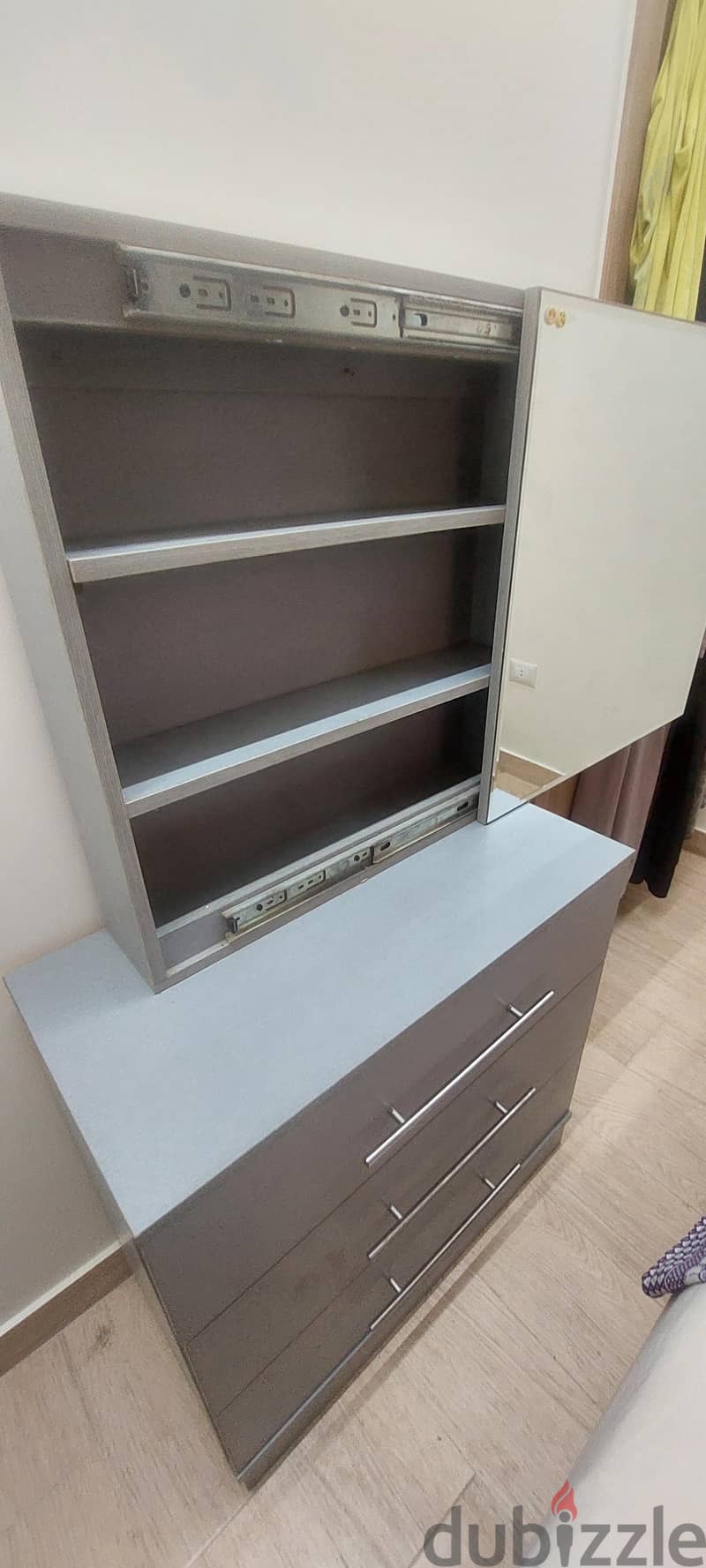 دريسنج للبيع 4
