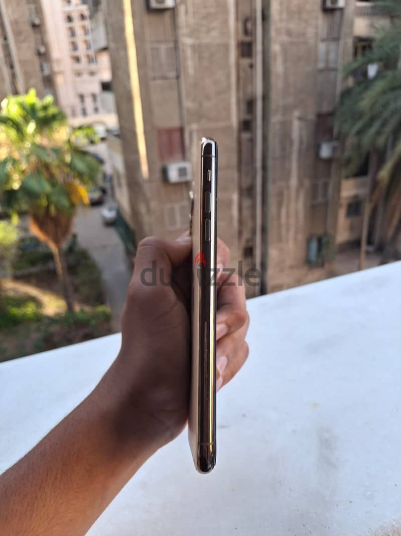 Apple - iPhone 11 Pro Max 5