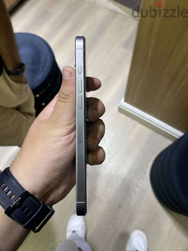 Apple - iPhone 16 Pro Max 3