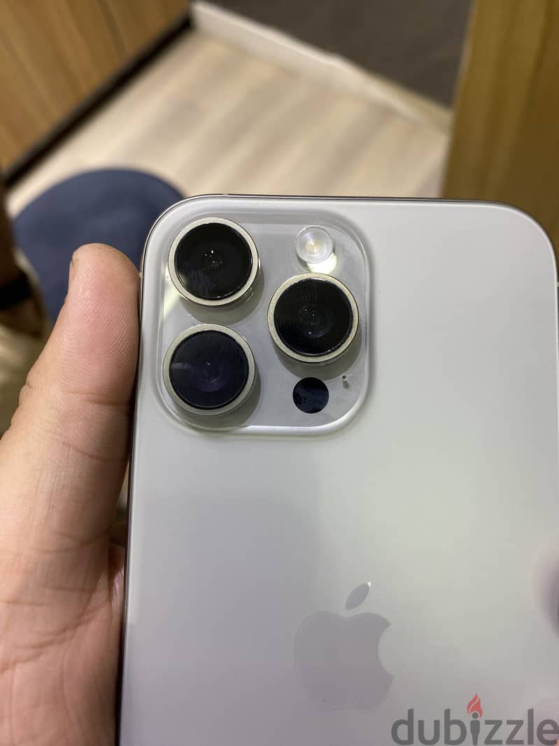 Apple - iPhone 16 Pro Max 7