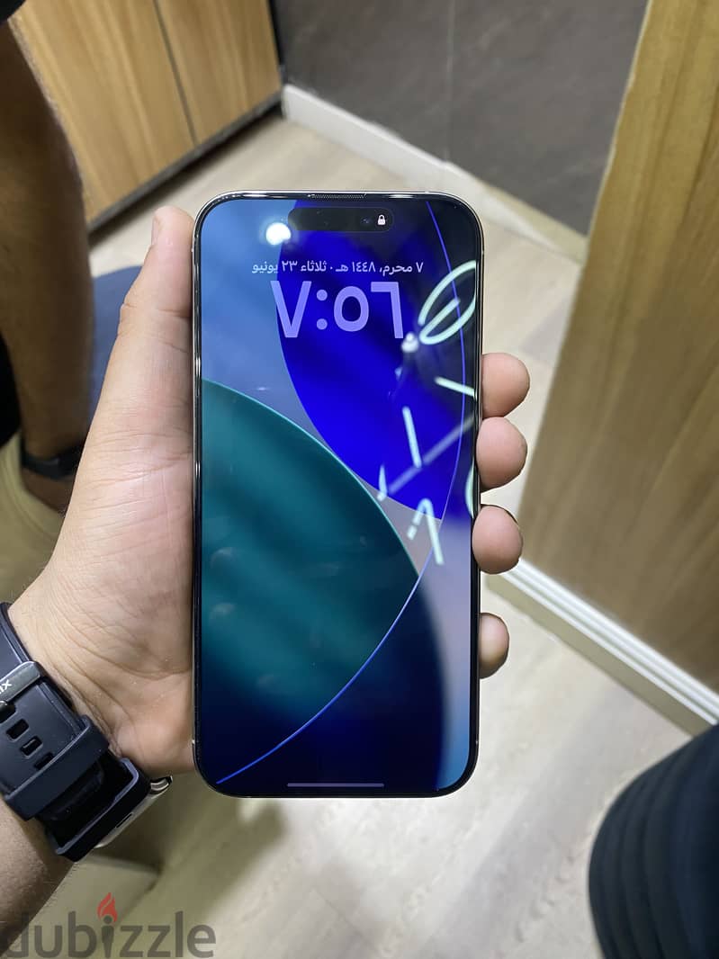 Apple - iPhone 16 Pro Max 8