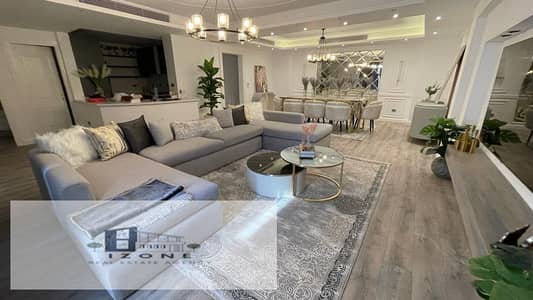 شقة 188م للإيجار في Hydepark القاهرة الجديدة New Cairo 3 غرف 3 حمام مفروشة بالكامل تشطيب فاخر موقع مميز كمباوند راقي استلام فوري