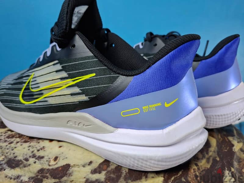 Nike winflo 9 4