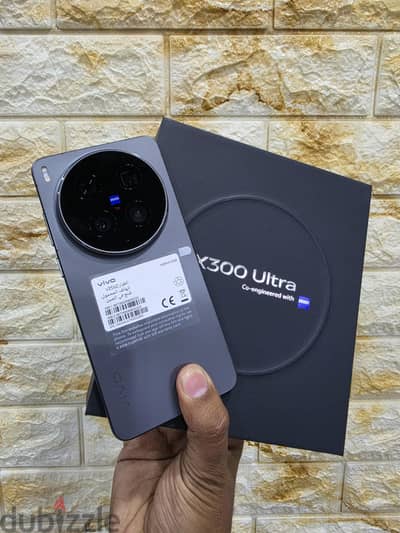 Vivo X300 Ultra 512 giga 16 ram فتحه علبه