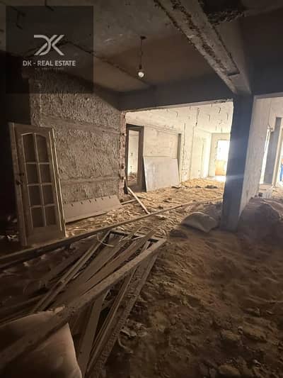شقة للبيع في سموحة - شارع الريادة كمباوند سيتي بالاس \ كود الوحده : AA0943
