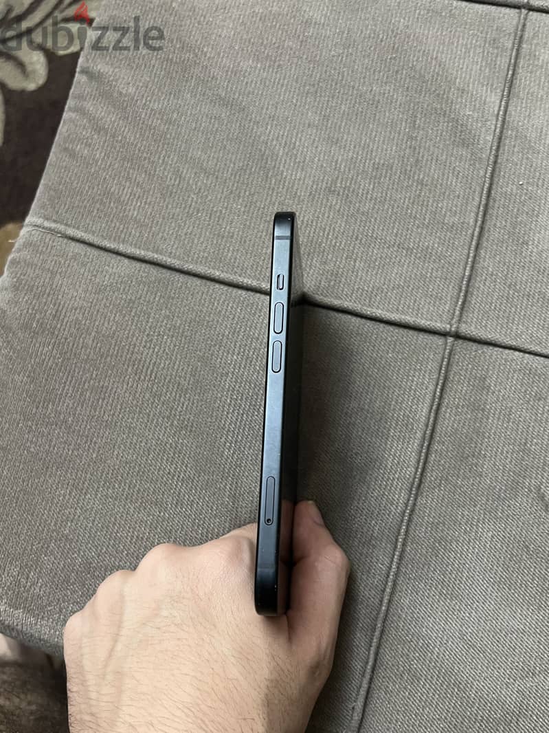 Apple - iPhone 15 4