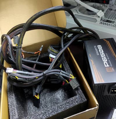 PSU Gigabyte P650B 80+ Bronze power supply باور صبلاى لسرعه البيع