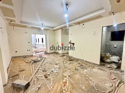 شقه للبيع بالهضبة الوسطي بارقي احياء الهضبه الوسطي الحي الثالث بواحد من أميز كومباوندات الهضبه الوسطي كومباوند فيتوريا ١٥٥ متر تلت اربع تشطيب بسعر لقطه