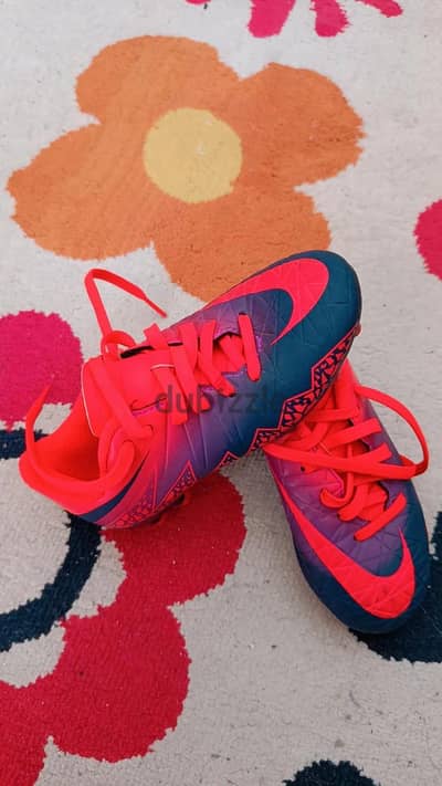 حذاء كوره اصلي nike اصلي ماتلبس