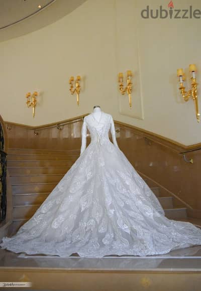 Luxurious Wedding Dress