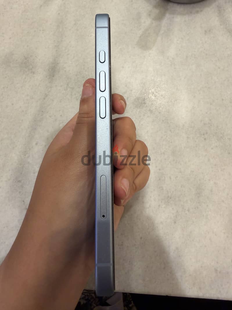 Apple - iPhone 17 2