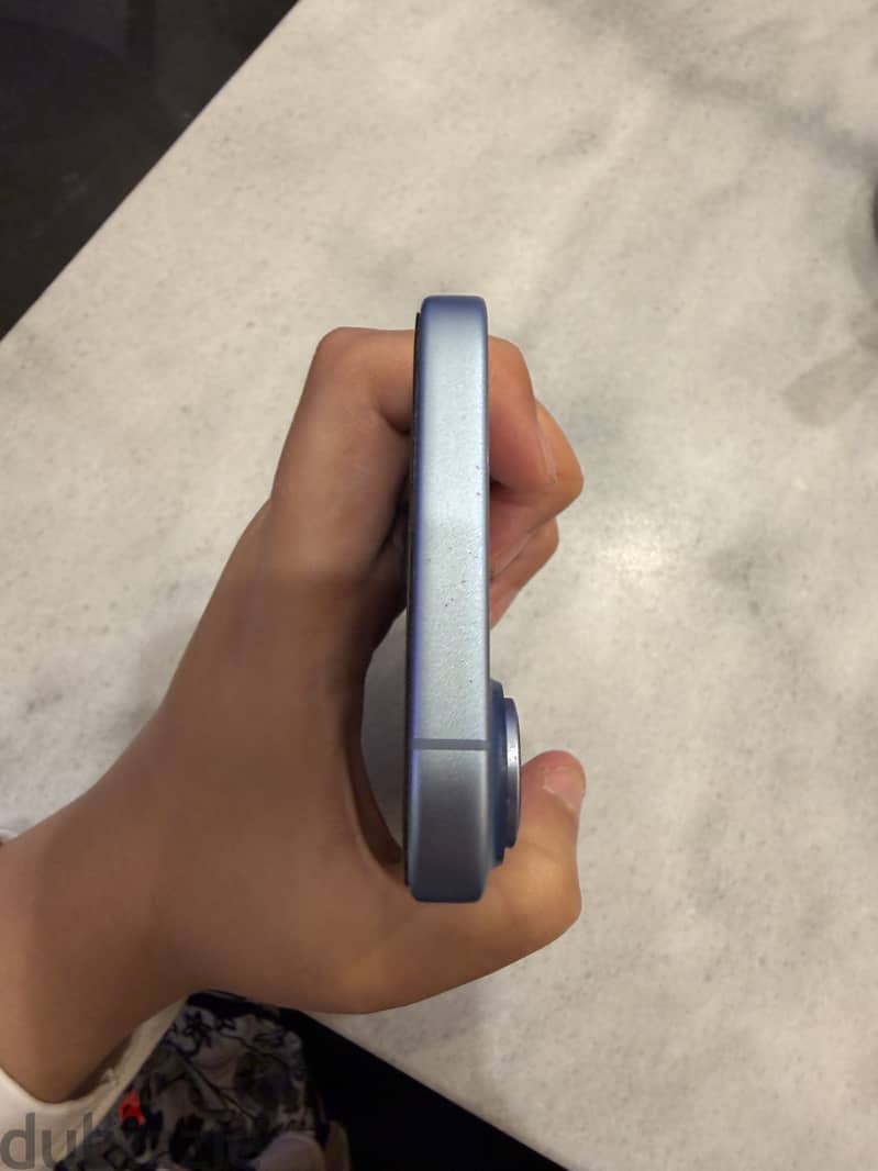 Apple - iPhone 17 5