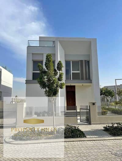 Last opportunity: a fully finished villa in New Cairo, 90th Street, just minutes from the American University in Cairo (AUC), directly adjacent to Al Last opportunity: a fully finished villa in New Cairo, 90th Street, just minutes from the American University in Cairo (AUC), directly adjacent to Al
