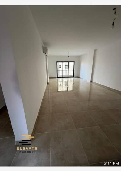 apartment 160m semi furnished for rent at fifth square  compound new cairo  super lux finished