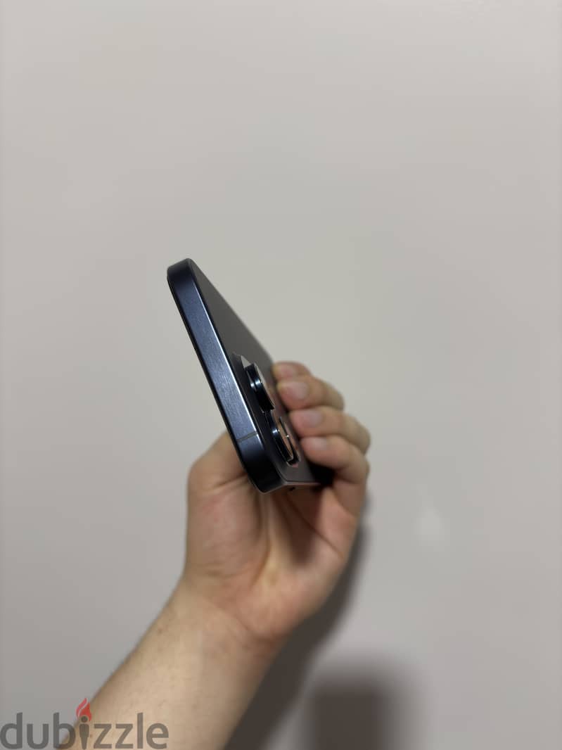 Apple - iPhone 15 Pro Max 11