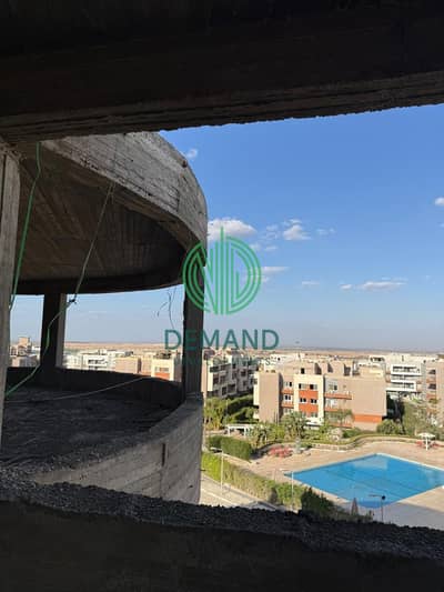 Office 92 sqm for sale in el sheikh zayed two minutes from Al Ahly Club and in front of Karma Compound
