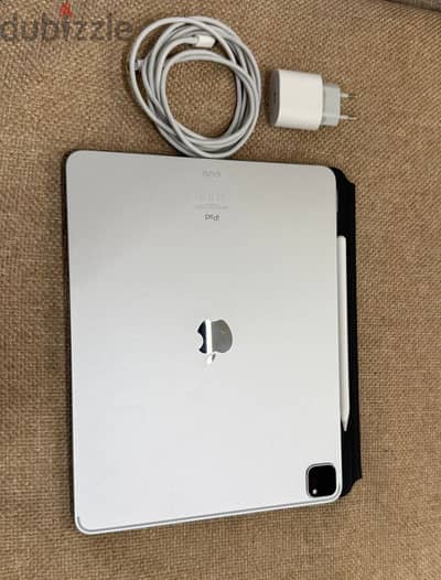 iPad Pro, Apple Pencil and Magic Keyboard