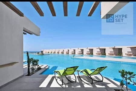 Living on the water in Silversands a chalet of 85m with two bedrooms with a 10% down payment and installments over 8 years in Ras El Hekma