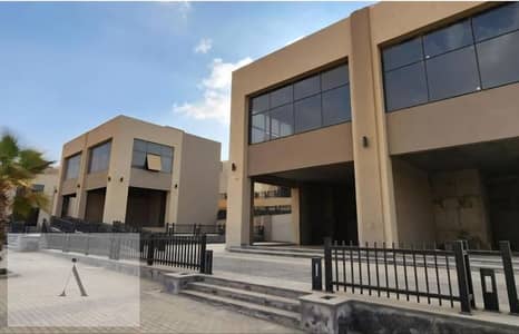 ريتيل للإيجار 188م نصف تشطيب أوبن فيو بسعر لقطة