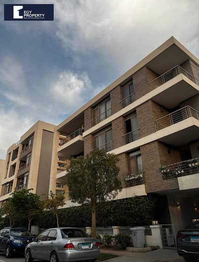 Villa for sale i Taj city new Cairo with early delivery and remaining installments