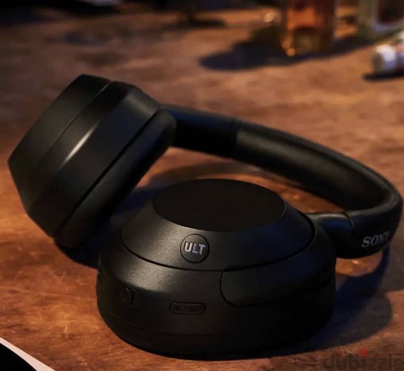 ULT Wear Headset 1