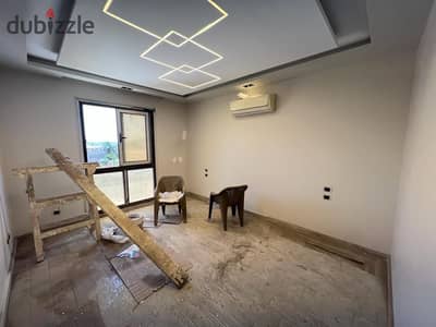 شقه للايجار في سموحه فالوري انطونيادس مكيفة