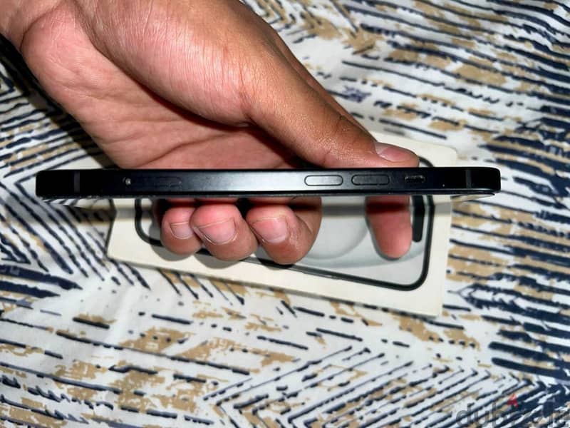 Apple - iPhone 15 1