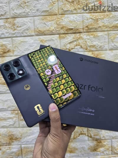 Motorola RAZR Fold نسخه كاس العالم 512/16 حصريا