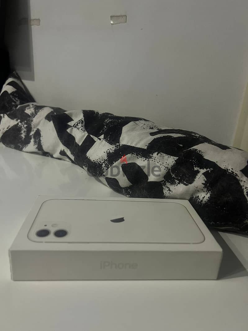 Apple - iPhone 11 2
