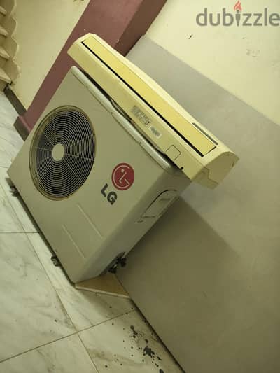 تكييف LG ثلاثة حصان بارد ساخن شغال كويس جدا  للتواصل 01202323609