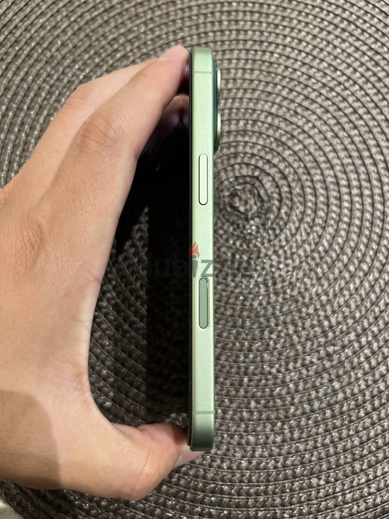 Apple - iPhone 17 5
