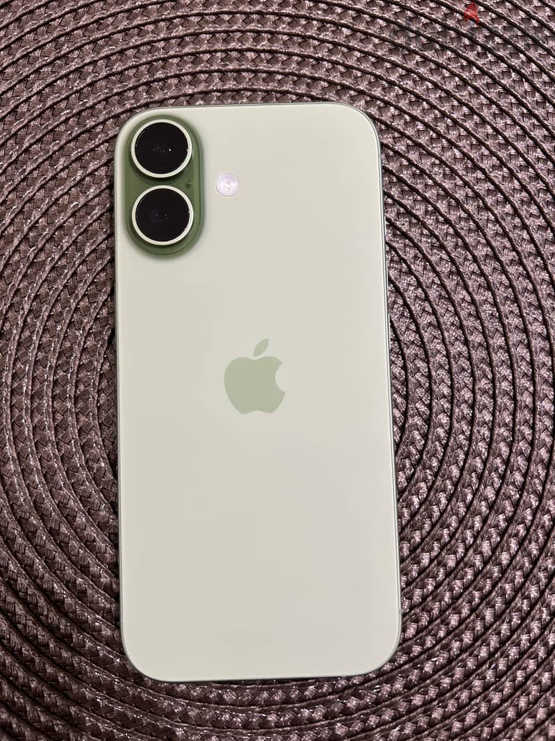 Apple - iPhone 17 7