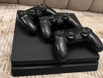PlayStation 4 slim