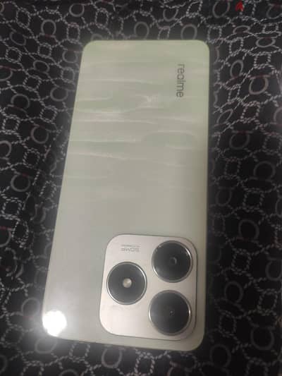 Realme C63