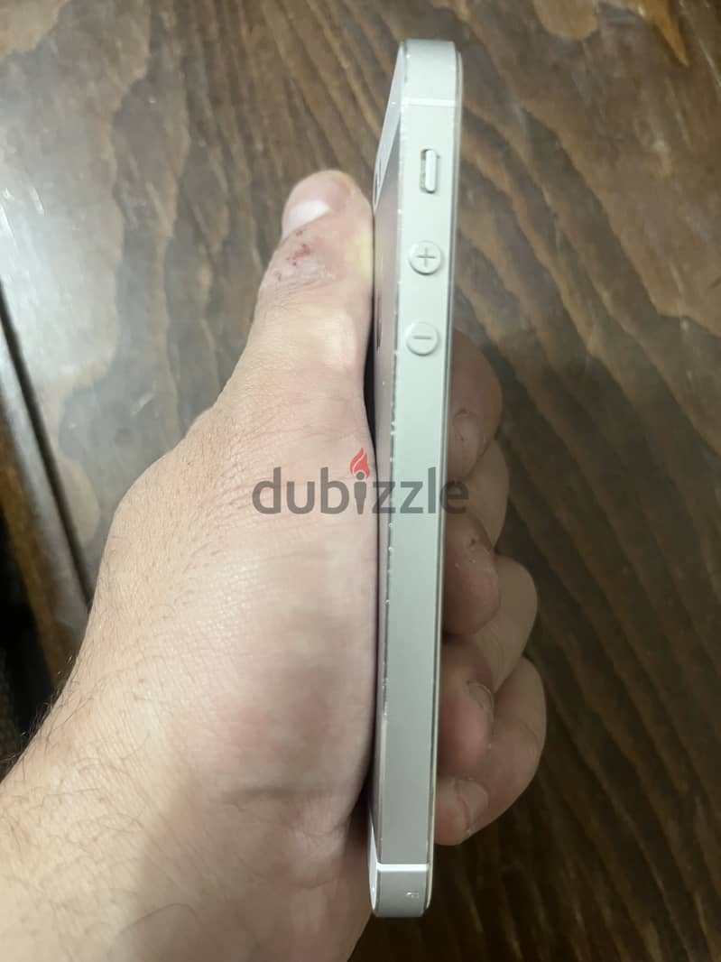 Apple - iPhone 5s 2