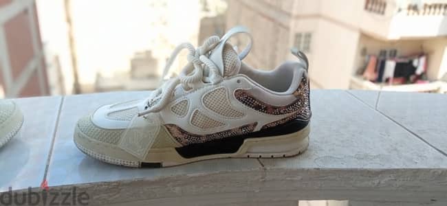 lv skate للبدل
