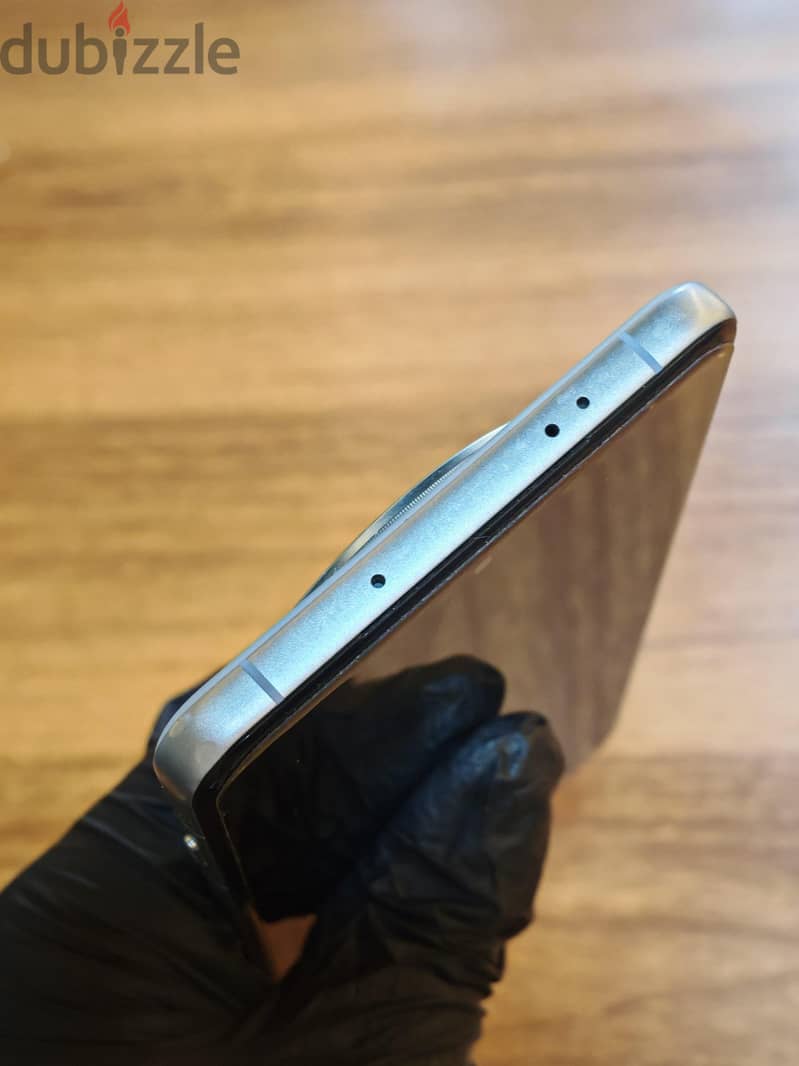 Oppo Find X8 Pro 4