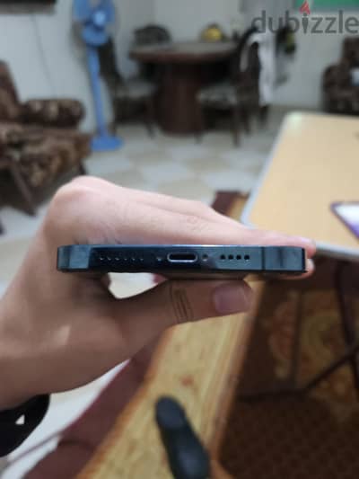 Iphone 12 pro max بحالة ممتازة
