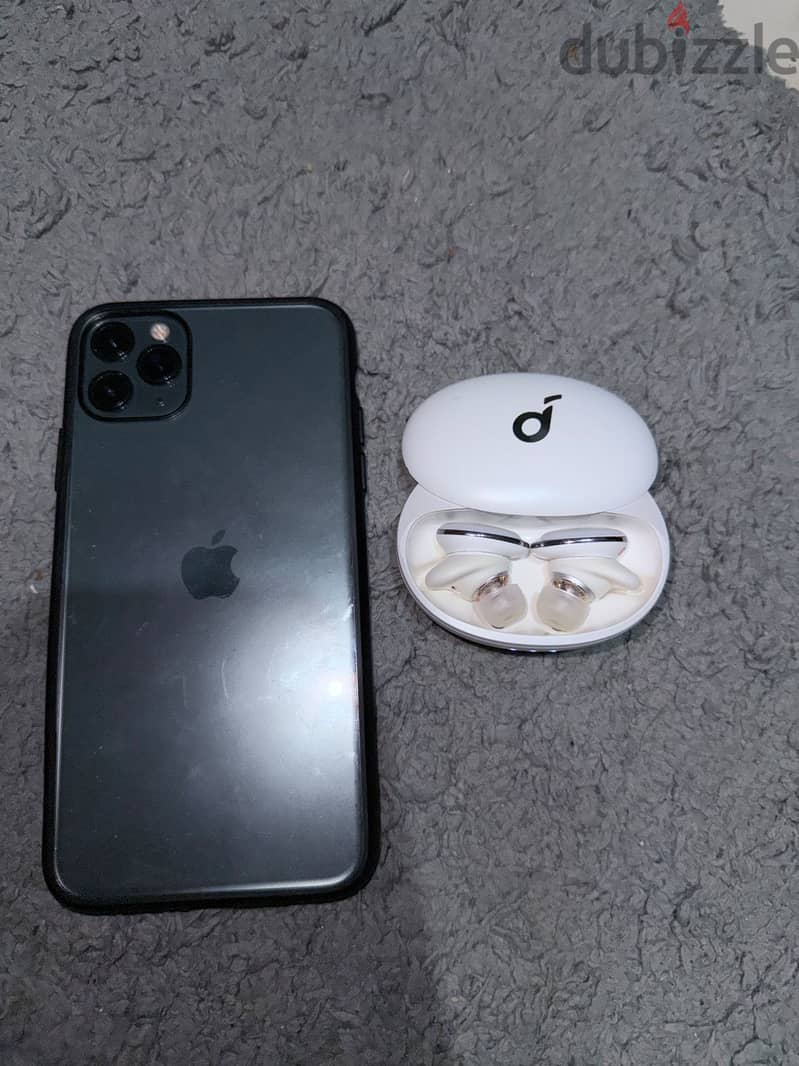 Apple - iPhone 11 Pro Max 2
