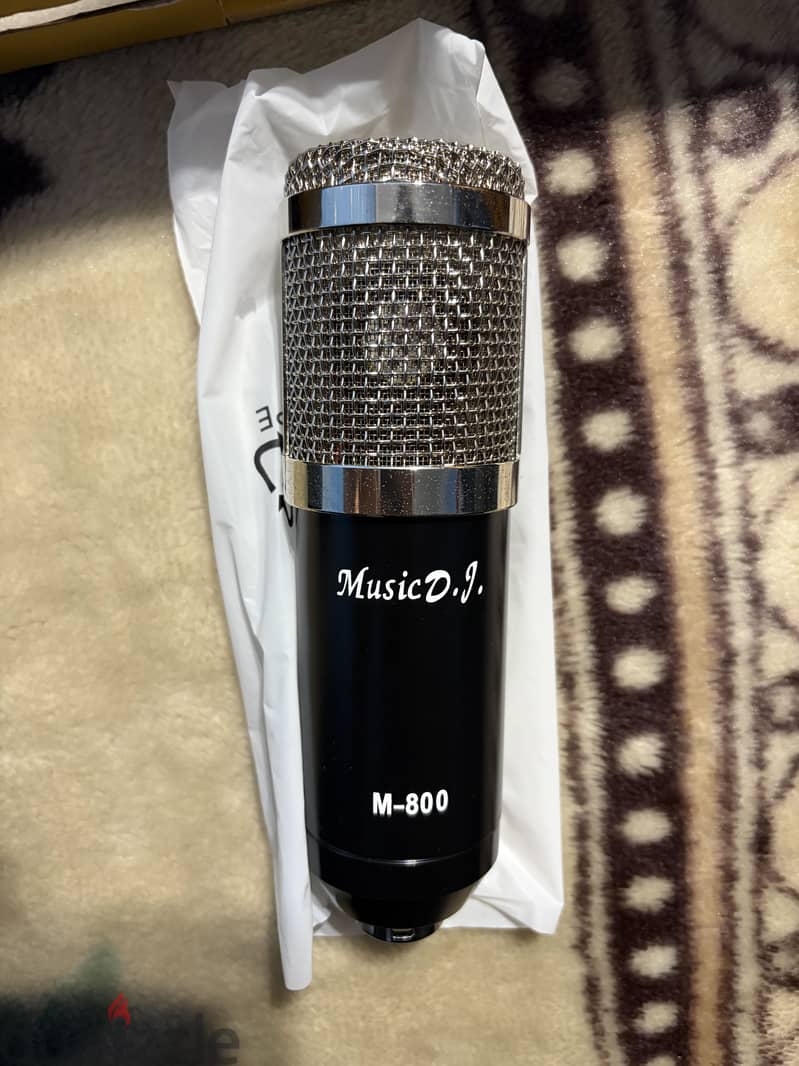 Mic M800 1