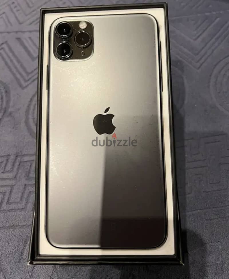 Apple - iPhone 11 Pro Max 2