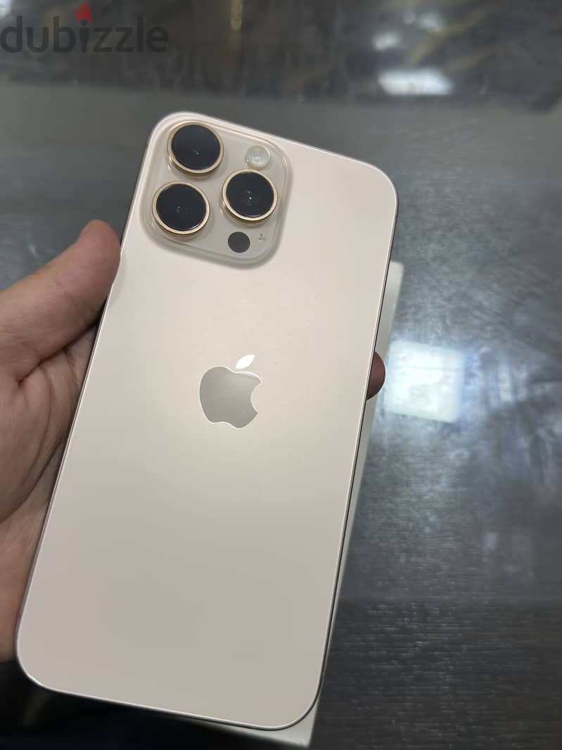 IPhone 16 pro max 3