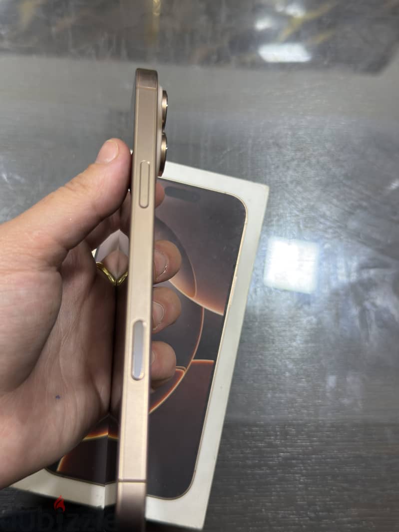 IPhone 16 pro max 6